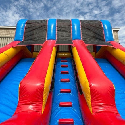Commercial Vinyl Material of Red and Blue Dual Lane Inflatable Slide Close Up